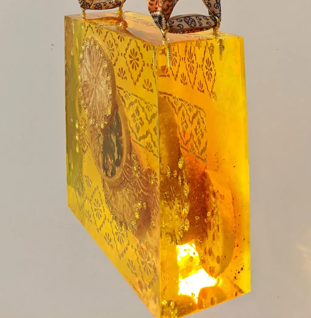Citrus & Gold — another view